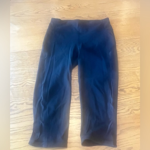 Lululemon Smooth Stride Mesh Crops size 6 Black - Picture 4 of 12